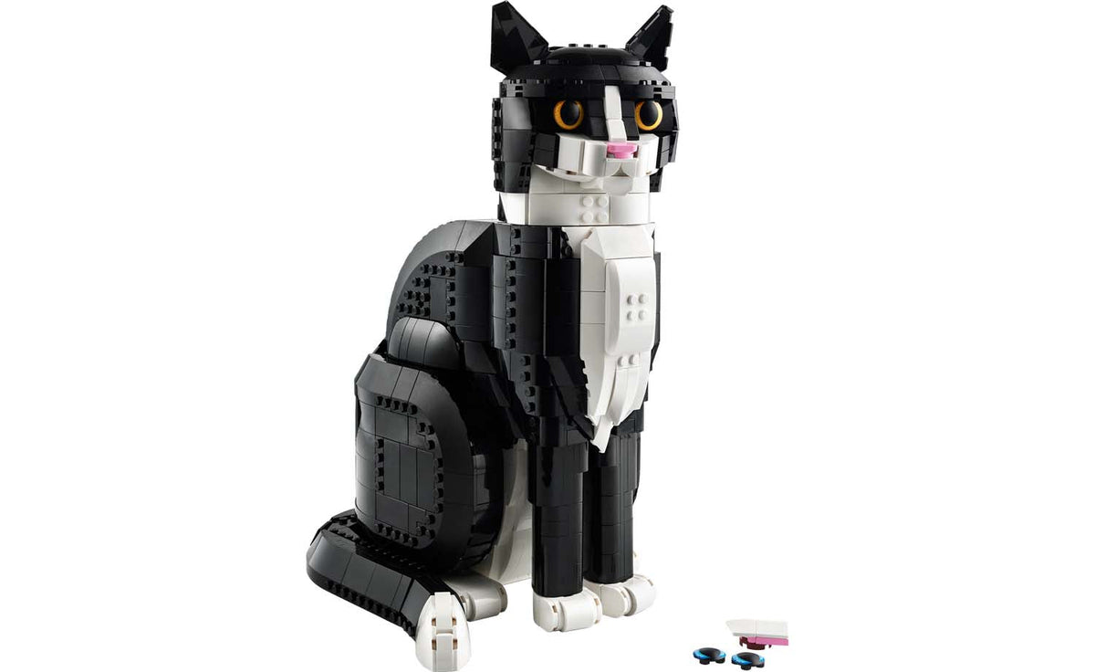 LEGO Ideas 21349 Tuxedo Cat