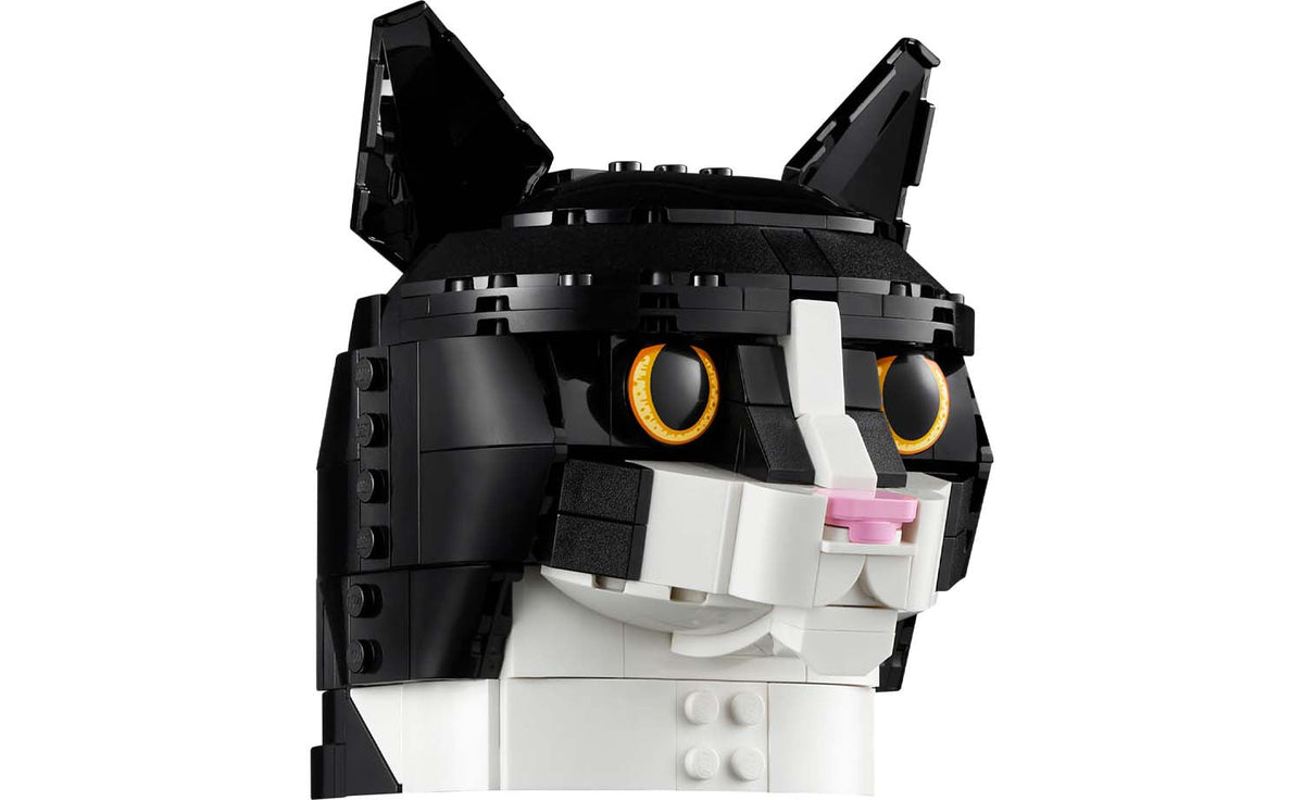 LEGO Ideas 21349 Tuxedo Cat