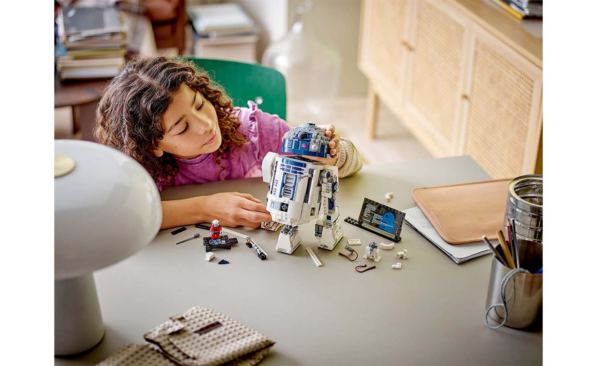 LEGO Star Wars 75379 R2-D2