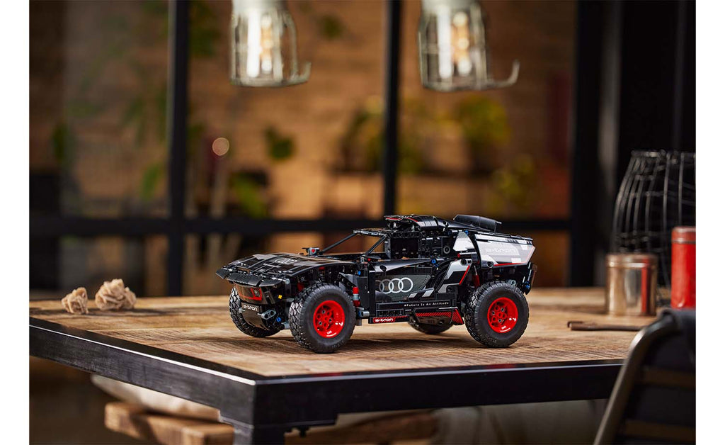 LEGO Technic 42160 Audi RS Q e-tron