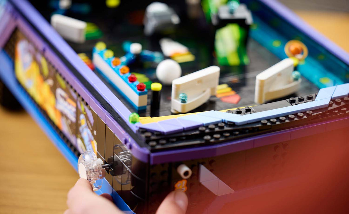 LEGO Icons 11374 Arcade Pinball Machine
