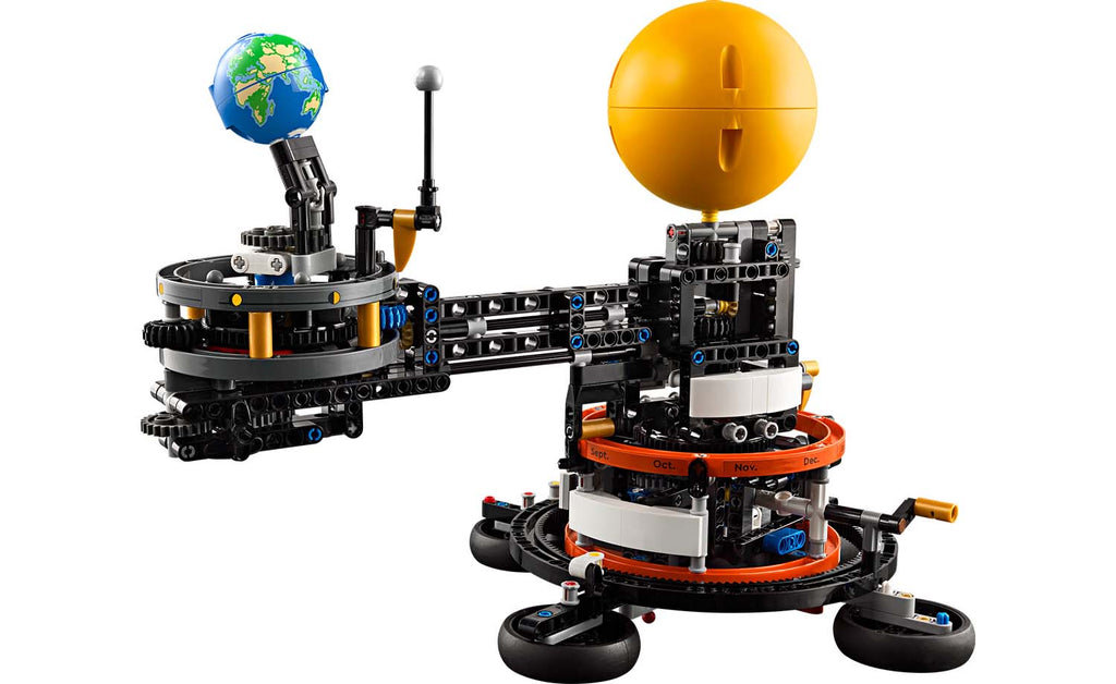 LEGO Technic 42179 Planet Earth and Moon in Orbit