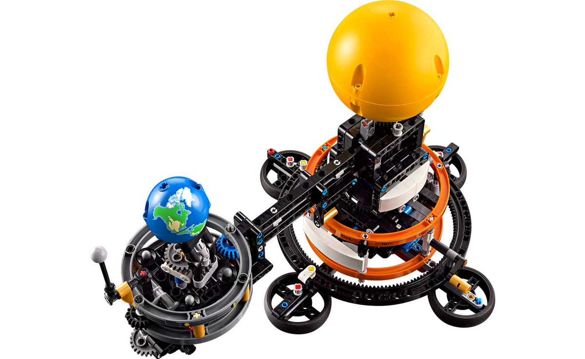 LEGO Technic 42179 Planet Earth and Moon in Orbit