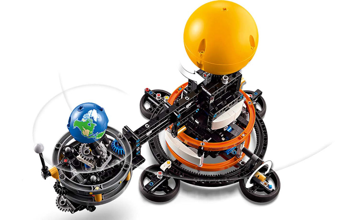 LEGO Technic 42179 Planet Earth and Moon in Orbit