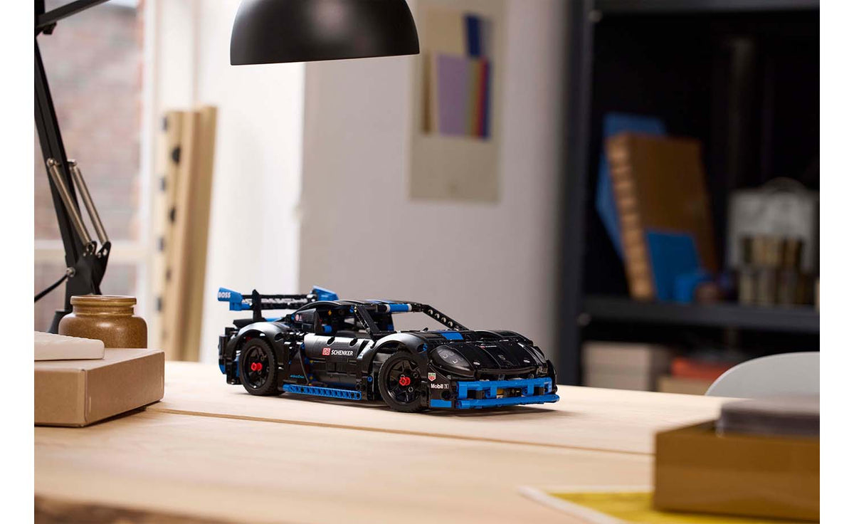 LEGO Technic 42176 Porsche GT4 e-Performance Race Car