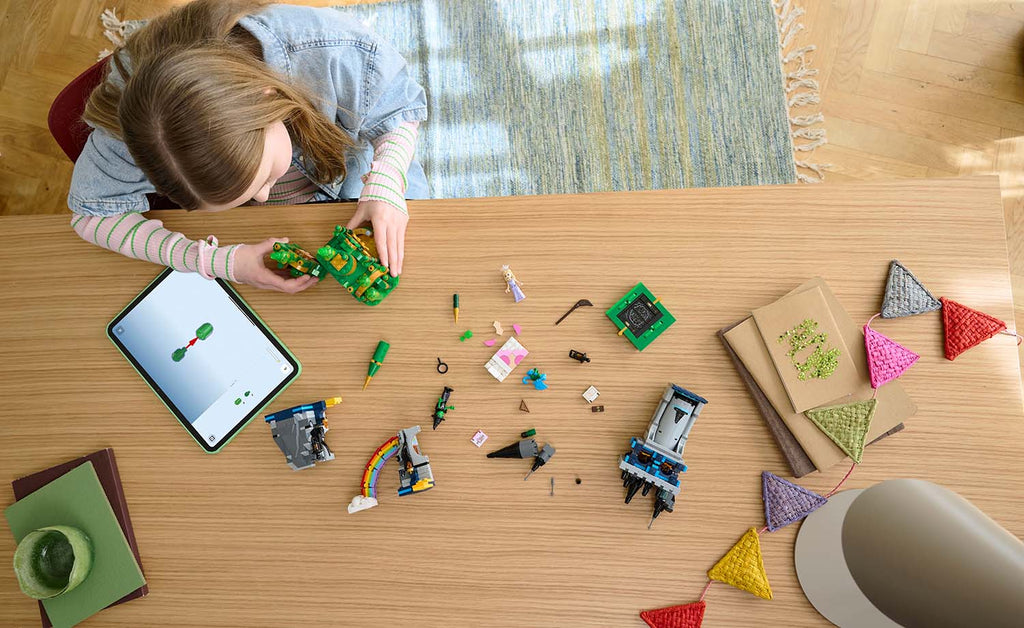 LEGO Wicked 75689 Emerald City & Kiamo Ko Castle
