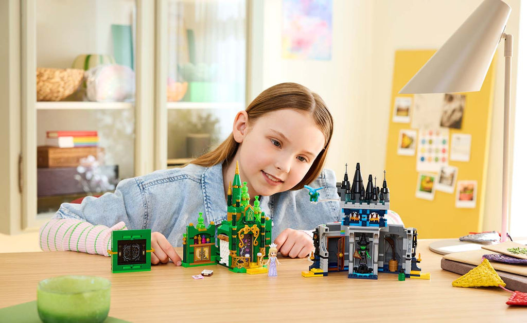 LEGO Wicked 75689 Emerald City & Kiamo Ko Castle